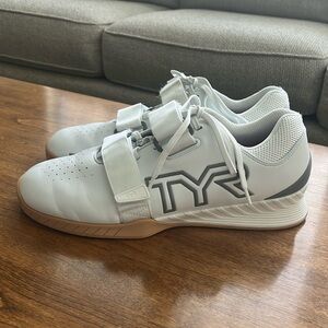 TYR L-1 Lifter Shoes White Mens Sz 11